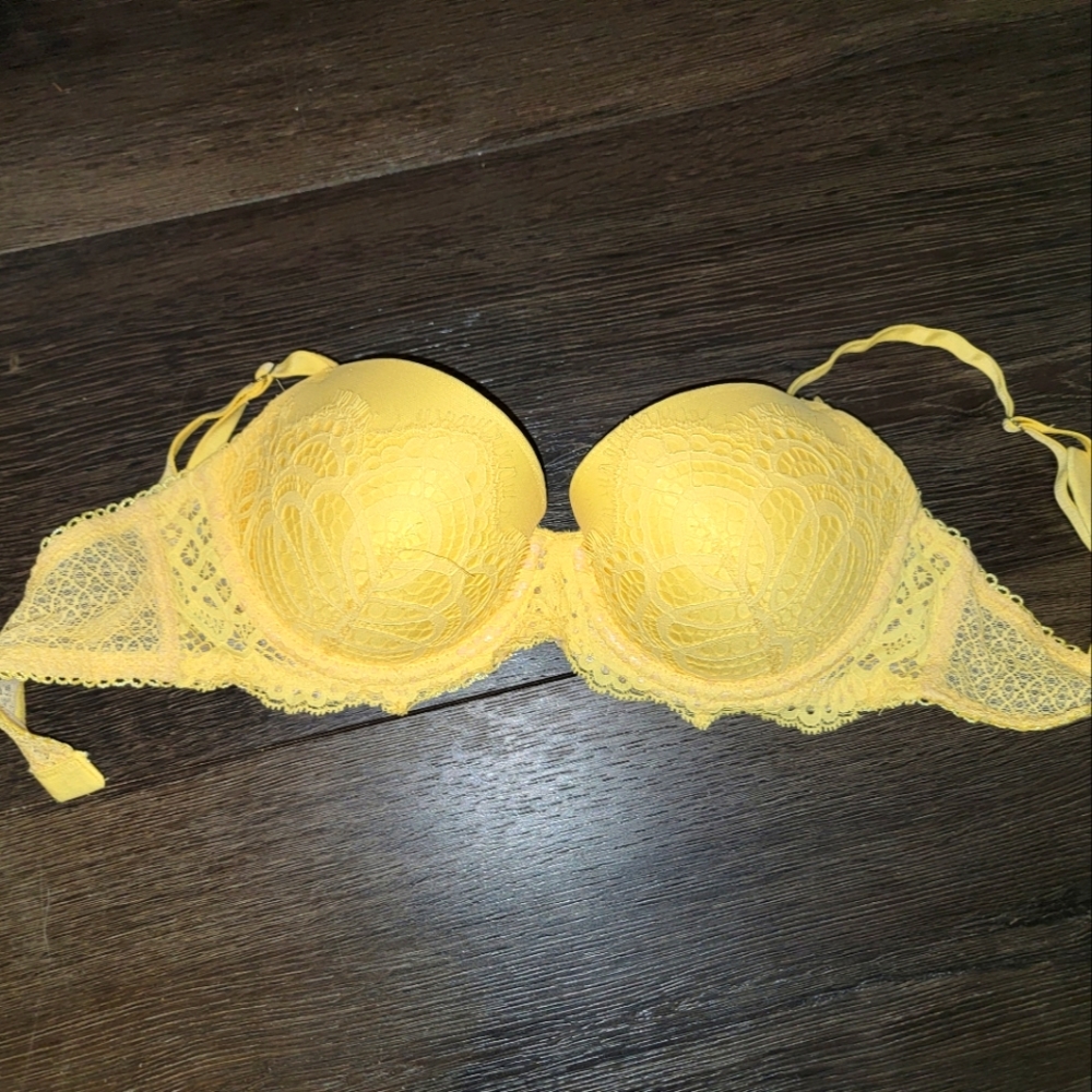 Victoria's Secret 32D Dream Angels Bra